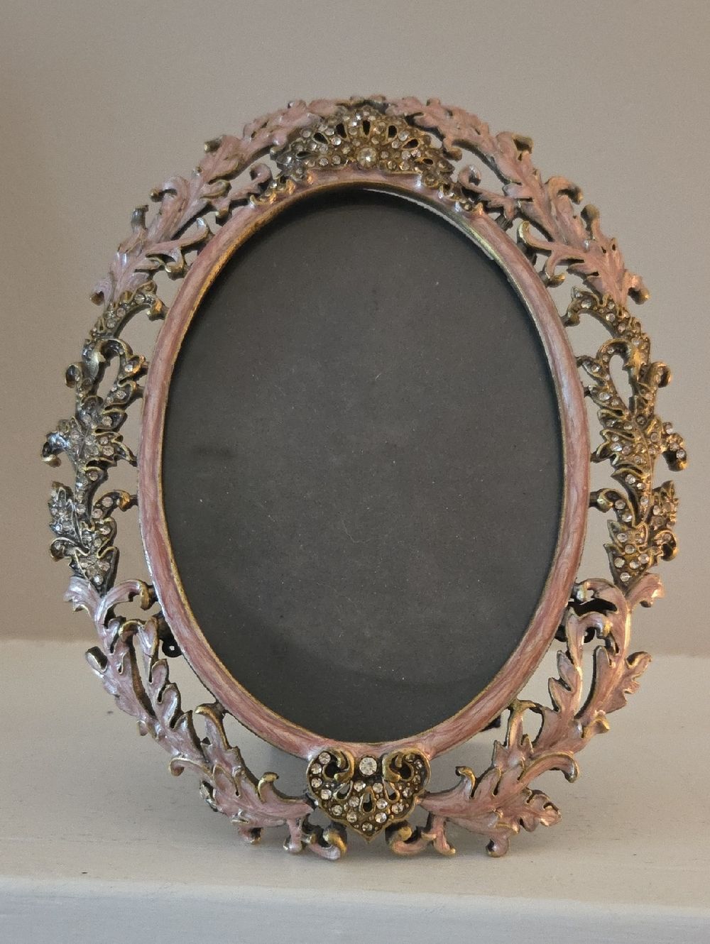 Ornate Oval Decorative Photo Frame